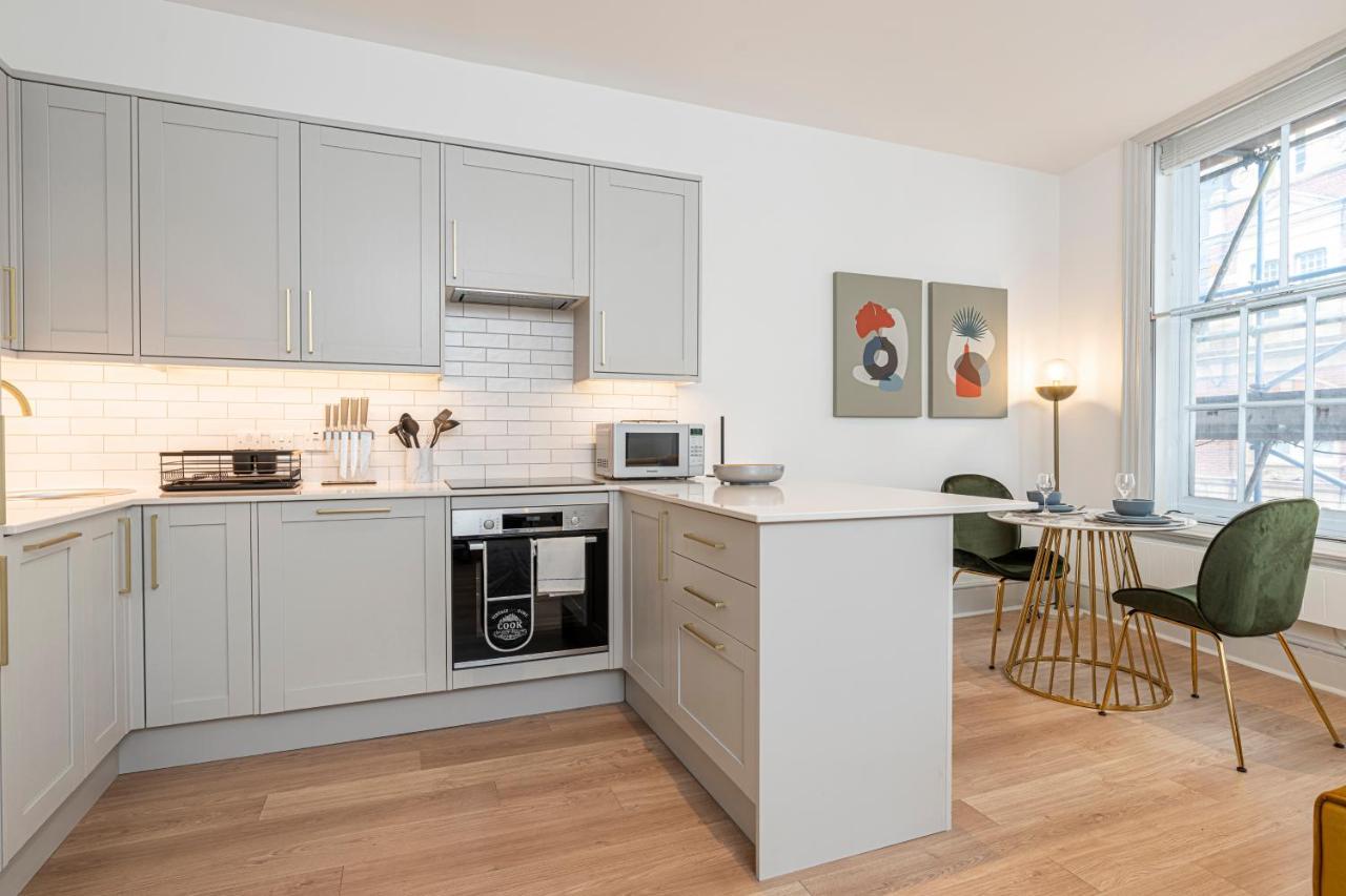 Stylish 1 Bed Flats In Soho, Next To Piccadilly Circus And Trafalgar Square London Luaran gambar